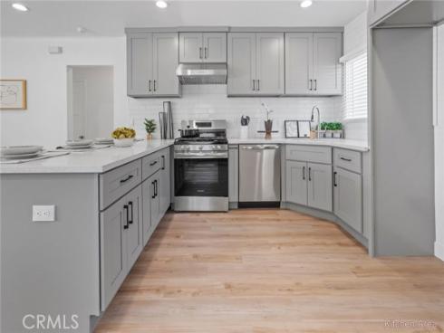 128 S Citrus Avenue, Fullerton, CA