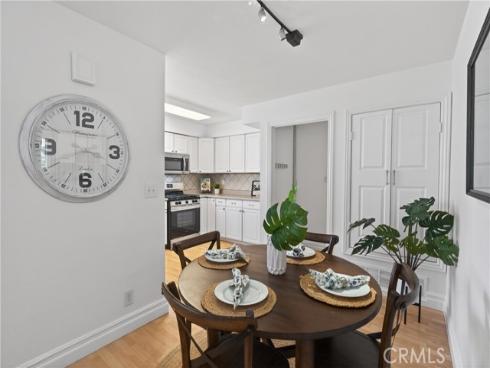 1752 E Commonwealth 102 , Fullerton, CA