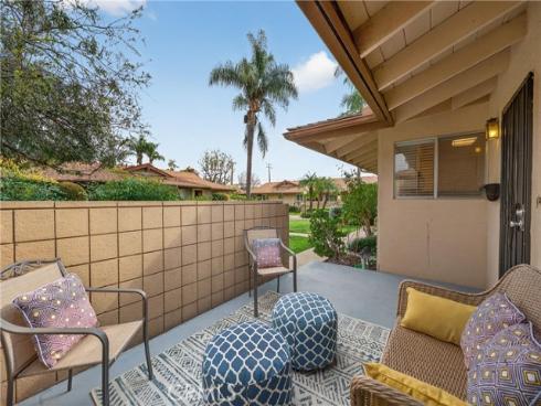 1752 E Commonwealth 102 , Fullerton, CA