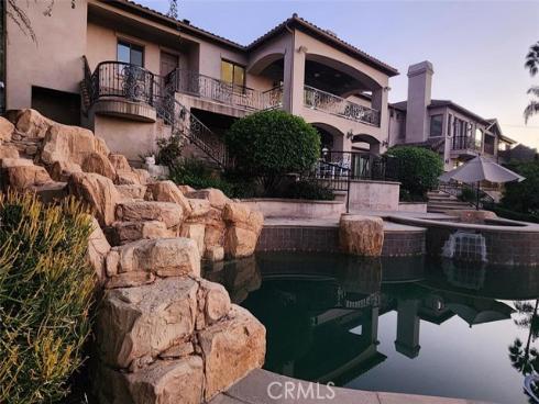 1241 W. Valencia Mesa