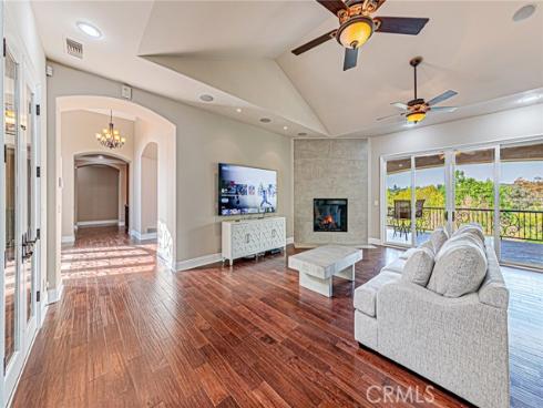 1241 W Valencia Mesa  , Fullerton, CA