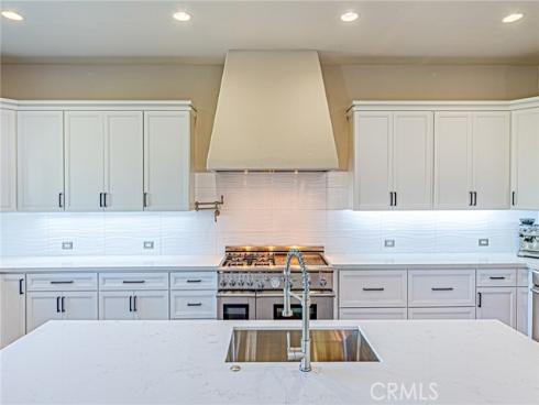 1241 W Valencia Mesa  , Fullerton, CA