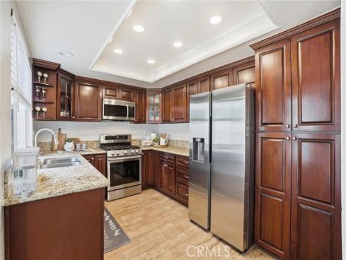 2337  Grandwood  , Fullerton, CA