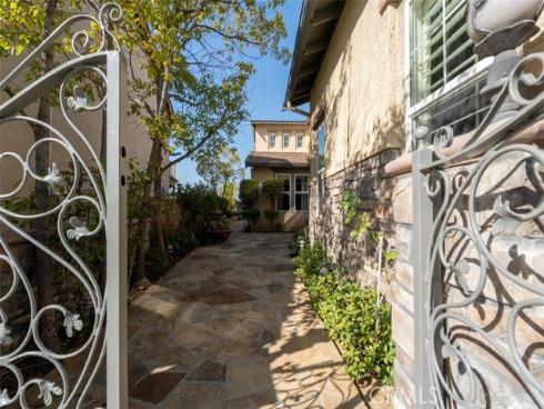 2833 Muir Trail Drive, Fullerton, CA