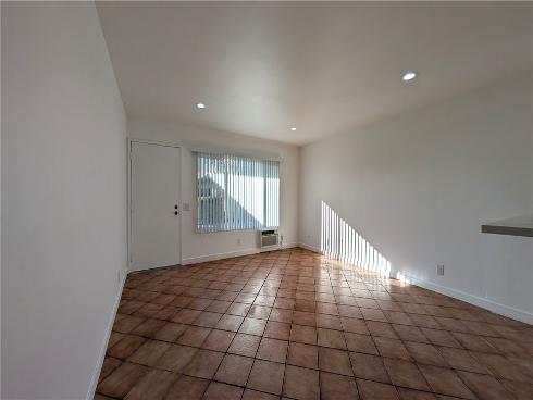 1422  Peckham  A , Fullerton, CA