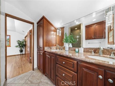 219  Ladera Vista  , Fullerton, CA