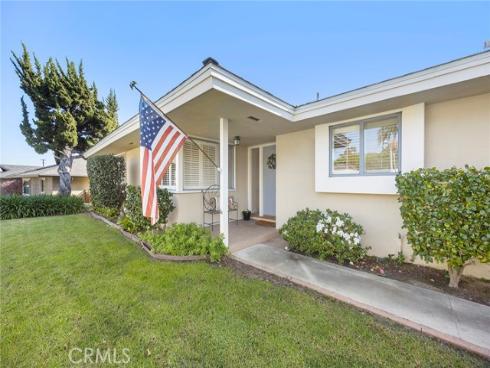 712  Toussau  , Fullerton, CA