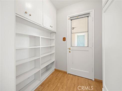 712  Toussau  , Fullerton, CA