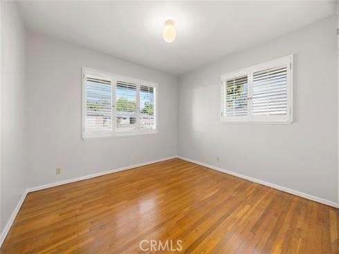 712  Toussau  , Fullerton, CA