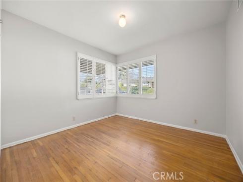 712  Toussau  , Fullerton, CA