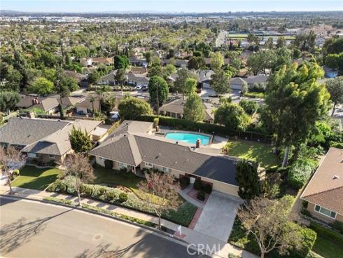 712  Toussau  , Fullerton, CA