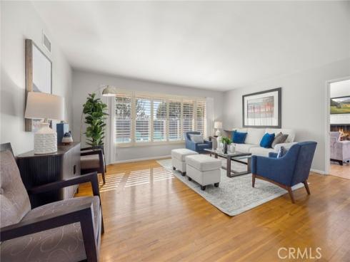 712  Toussau  , Fullerton, CA