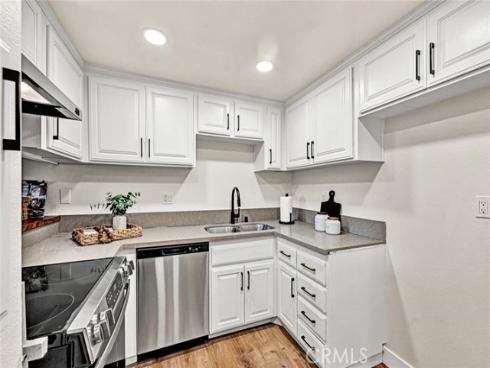 3062 Associated 1 , Fullerton, CA