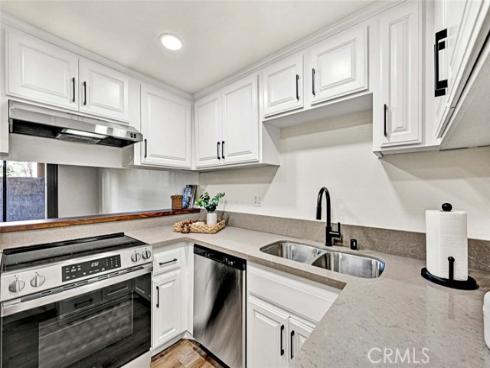 3062 Associated 1 , Fullerton, CA