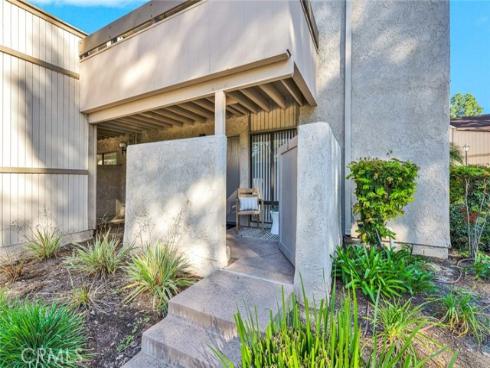 3062 Associated 1 , Fullerton, CA