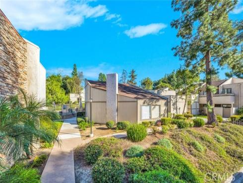 3062 Associated 1 , Fullerton, CA