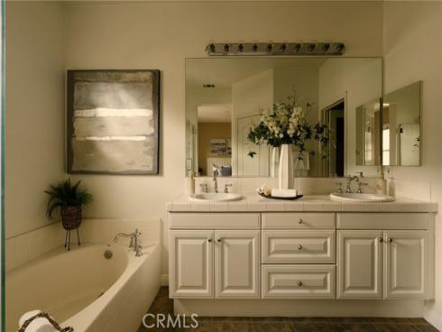 2019 Arnold Way, Fullerton, CA