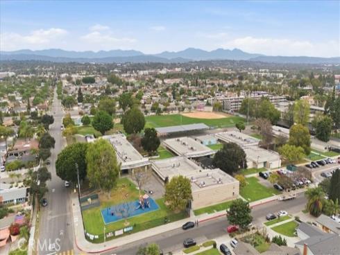 461 W Roberta , Fullerton, CA