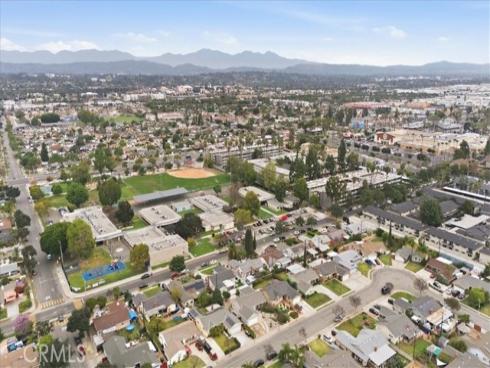 461 W Roberta , Fullerton, CA