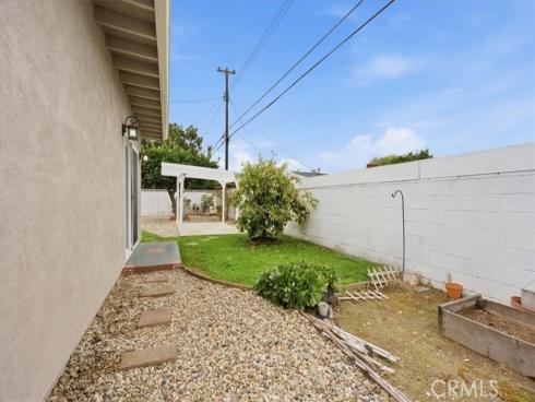 461 W Roberta  , Fullerton, CA