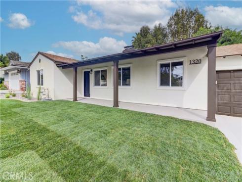 1320  Valle Vista drive  , Fullerton, CA