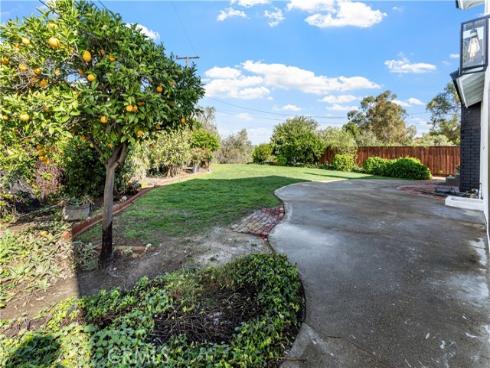 2541  Thorn   Place, Fullerton, CA