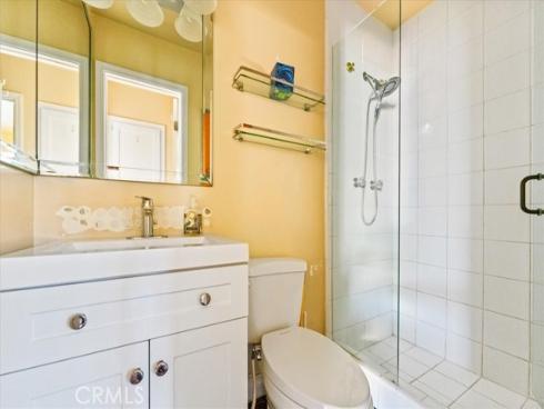 2009 W Oak , Fullerton, CA