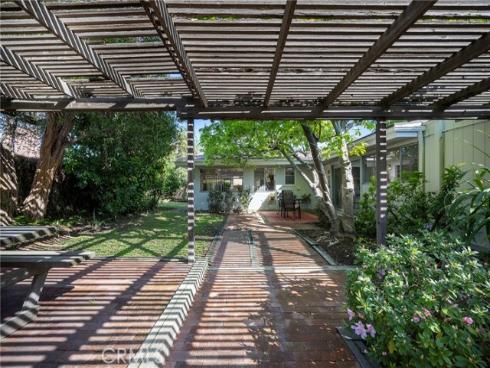 2033 E Fern , Fullerton, CA