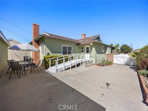 1836 W Southgate  , Fullerton, CA