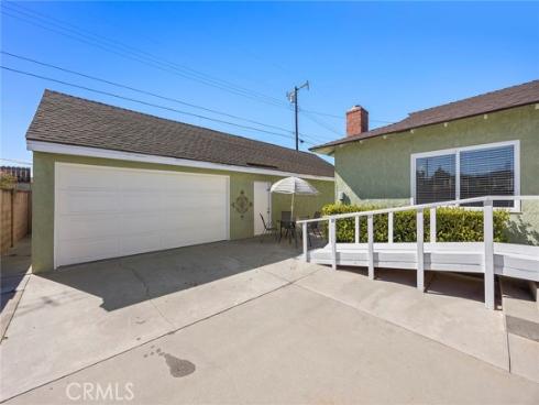 1836 W Southgate  , Fullerton, CA