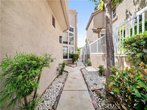 3001  Wisteria   Lane, Fullerton, CA