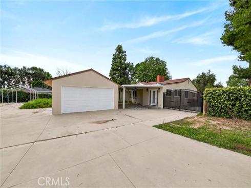 910 W Valencia Mesa  , Fullerton, CA