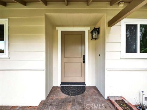 910 W Valencia Mesa  , Fullerton, CA