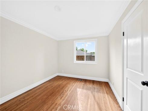 910 W Valencia Mesa  , Fullerton, CA