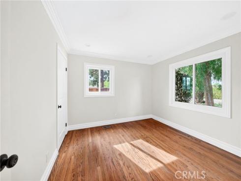 910 W Valencia Mesa  , Fullerton, CA