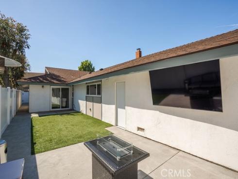 3317  Topaz  , Fullerton, CA