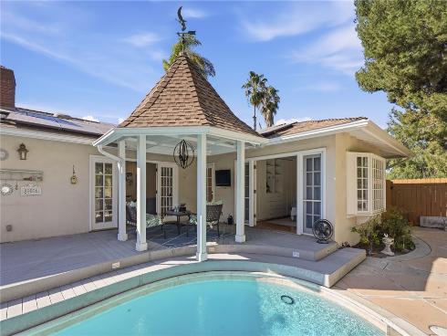 806  Adlena  , Fullerton, CA