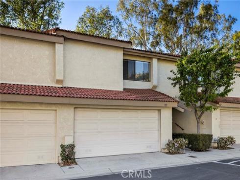 921  Creekside Dr  , Fullerton, CA