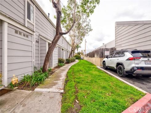 2410 W Orangethorpe  6 , Fullerton, CA