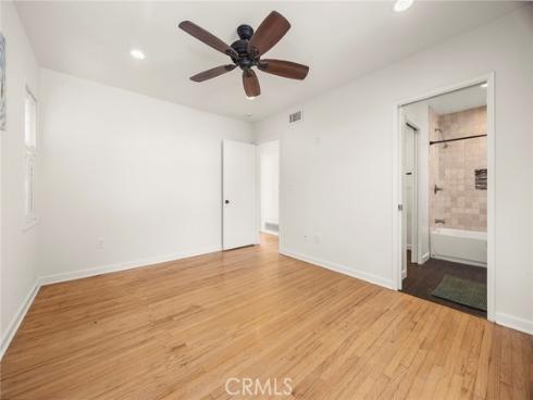 804  E Glenwood  , Fullerton, CA