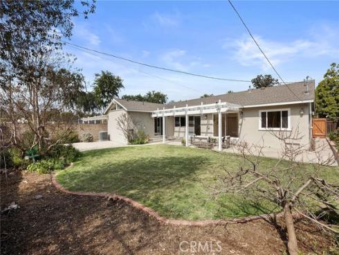 804  E Glenwood  , Fullerton, CA