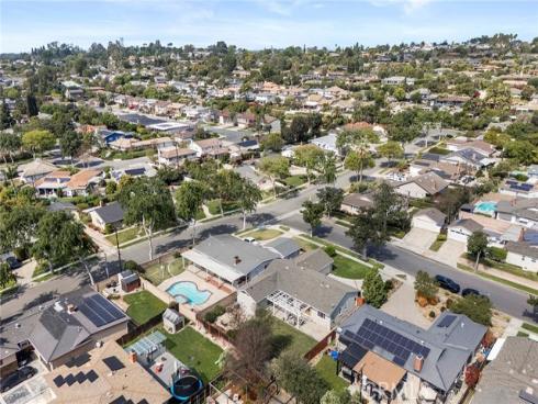 804  E Glenwood  , Fullerton, CA