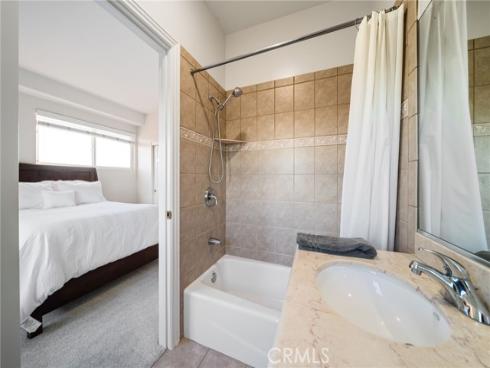 1320 N Raymond  , Fullerton, CA