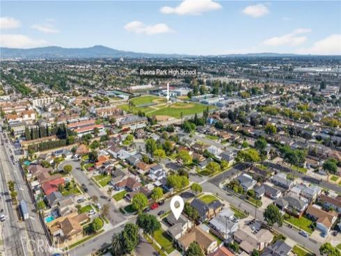 4200 W West  , Fullerton, CA