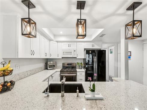 2775  Pine Creek  , Fullerton, CA