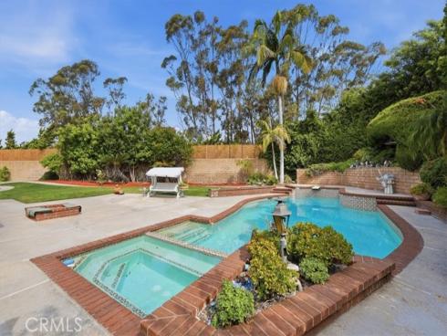 2505  Regency  , Fullerton, CA