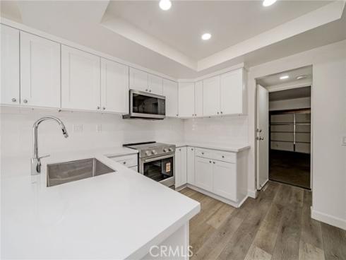 2440  Applewood  , Fullerton, CA