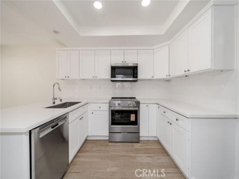 2440  Applewood  , Fullerton, CA