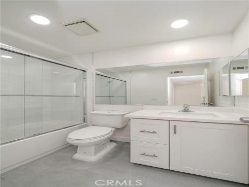 2440  Applewood  , Fullerton, CA