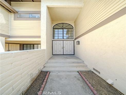 2440  Applewood  , Fullerton, CA